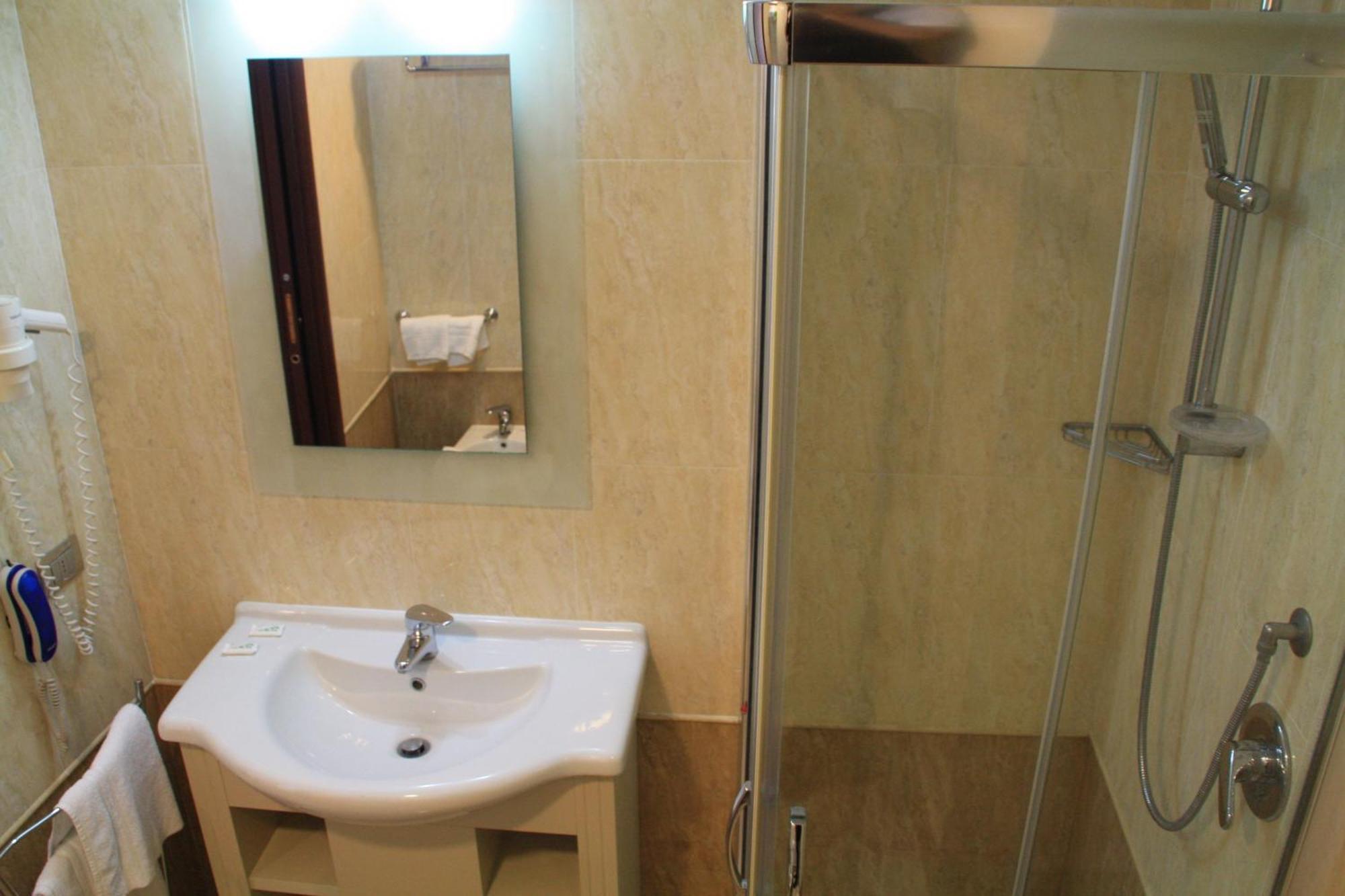 Hotel Villaggio Club Altalia Brancaleone Ngoại thất bức ảnh