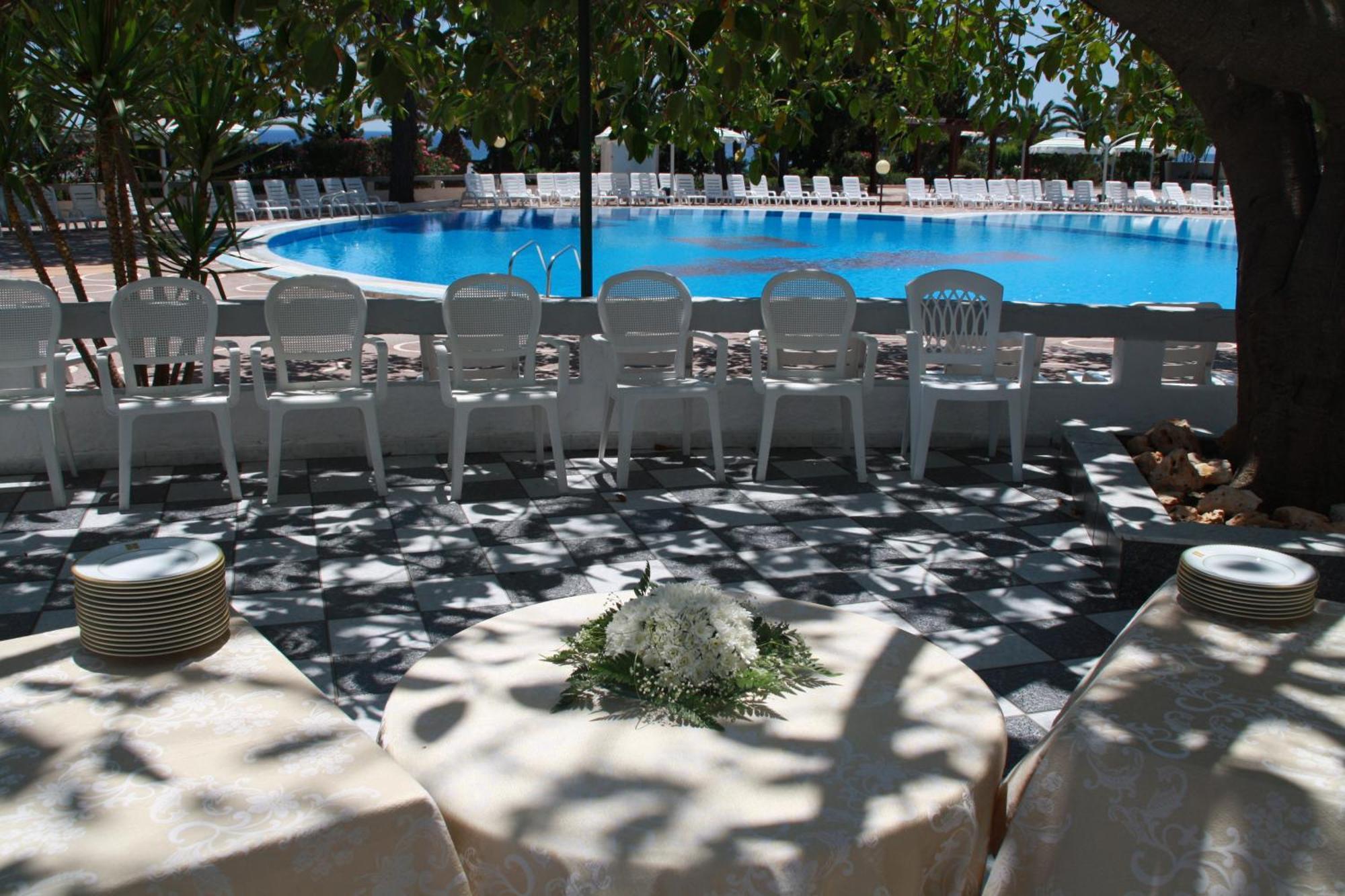 Hotel Villaggio Club Altalia Brancaleone Ngoại thất bức ảnh