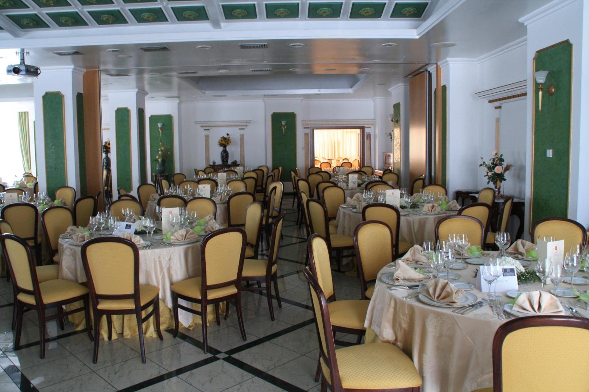 Hotel Villaggio Club Altalia Brancaleone Ngoại thất bức ảnh