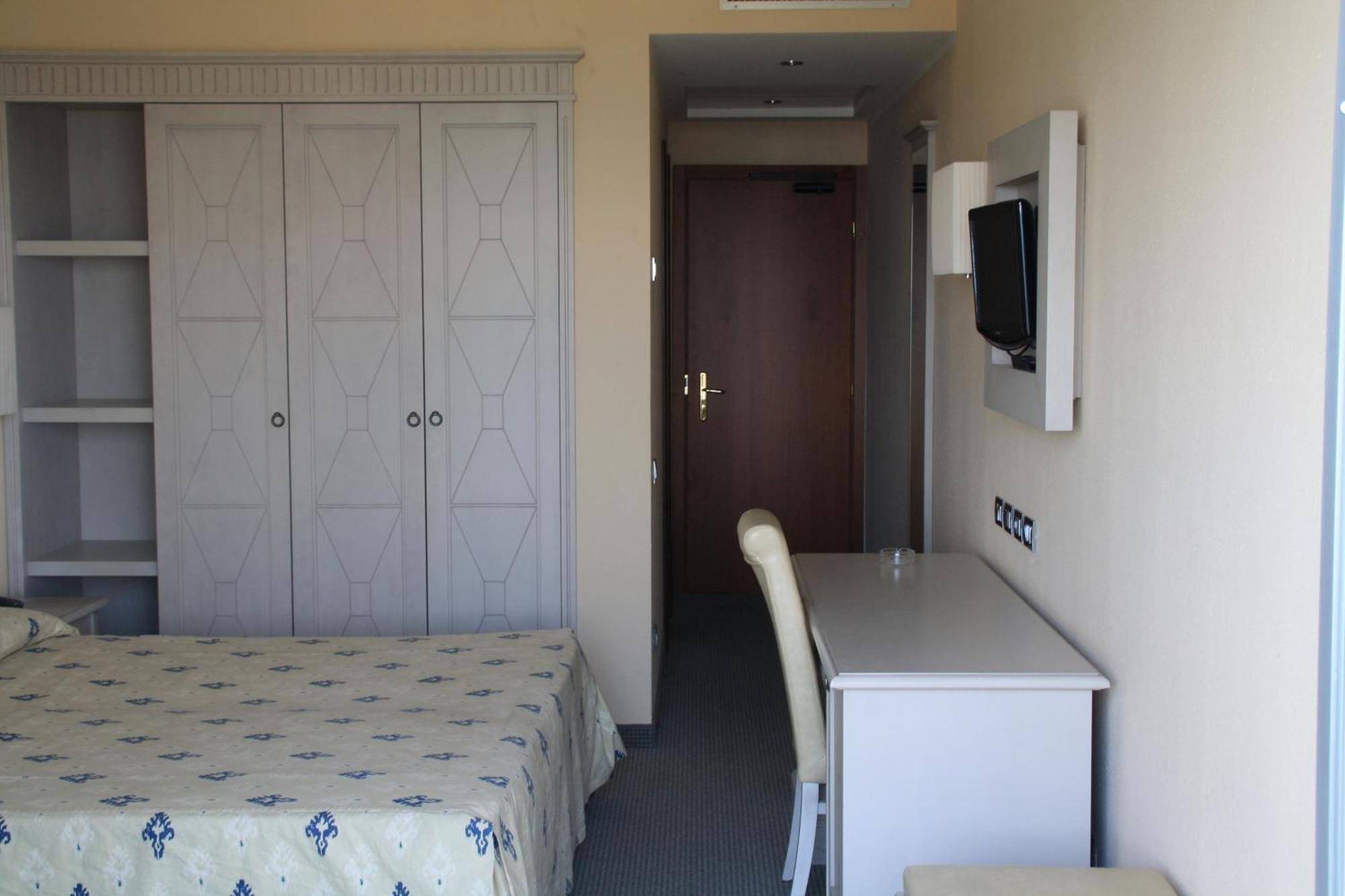 Hotel Villaggio Club Altalia Brancaleone Ngoại thất bức ảnh