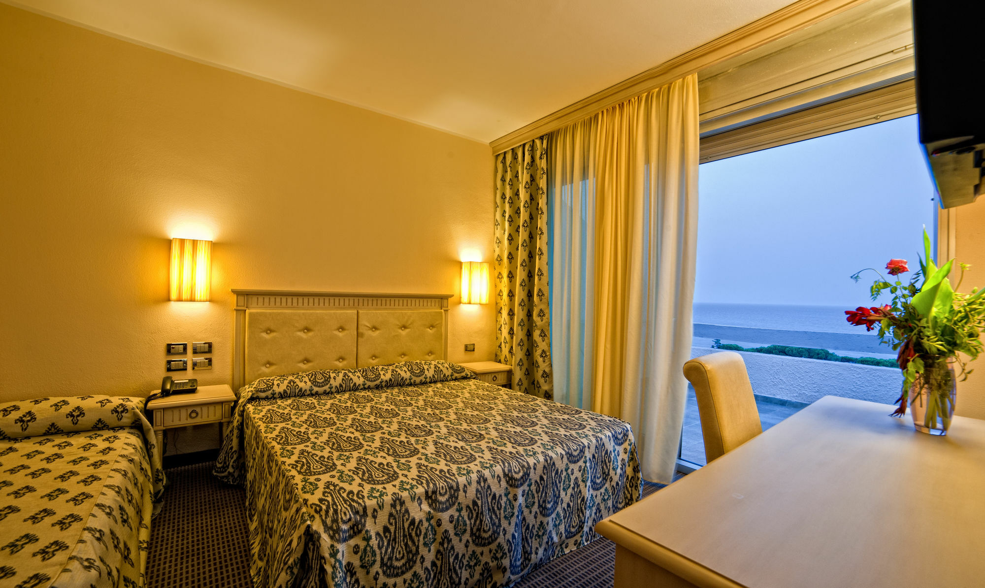 Hotel Villaggio Club Altalia Brancaleone Ngoại thất bức ảnh