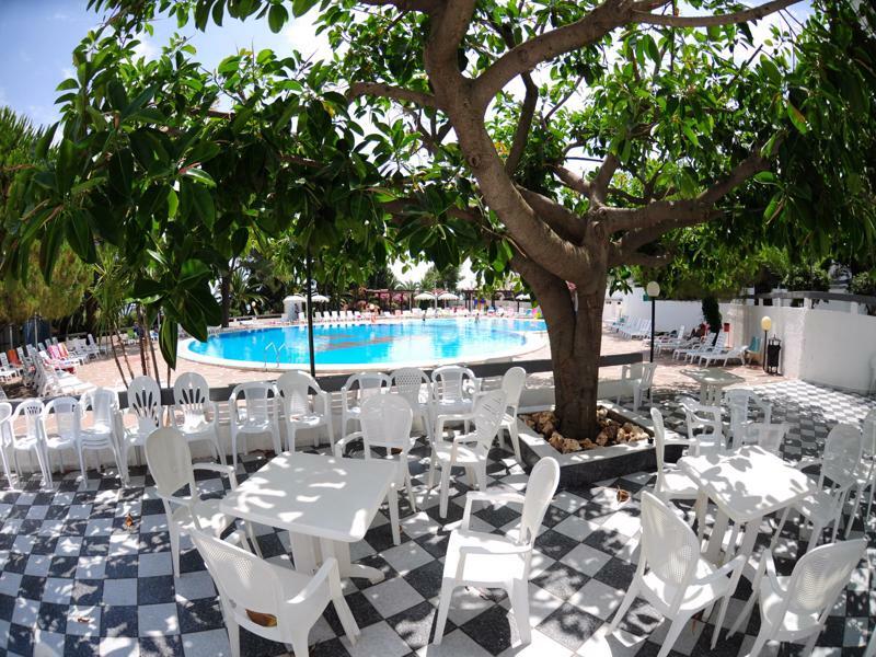 Hotel Villaggio Club Altalia Brancaleone Ngoại thất bức ảnh